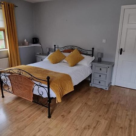 The Madden Guest House Gilford Ngoại thất bức ảnh